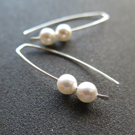 white pearl earrings in sterling silver. crystal pearl jewelry. 1 1/2” drop earrings.