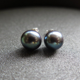 peacock black pearl earrings. pearl studs. 6.5mm to 7mm pearls on sterling silver posts.