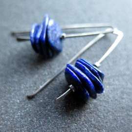 modern blue lapis earrings with hematite. grey niobium wires for sensitive ears. lapis lazuli jewellery.